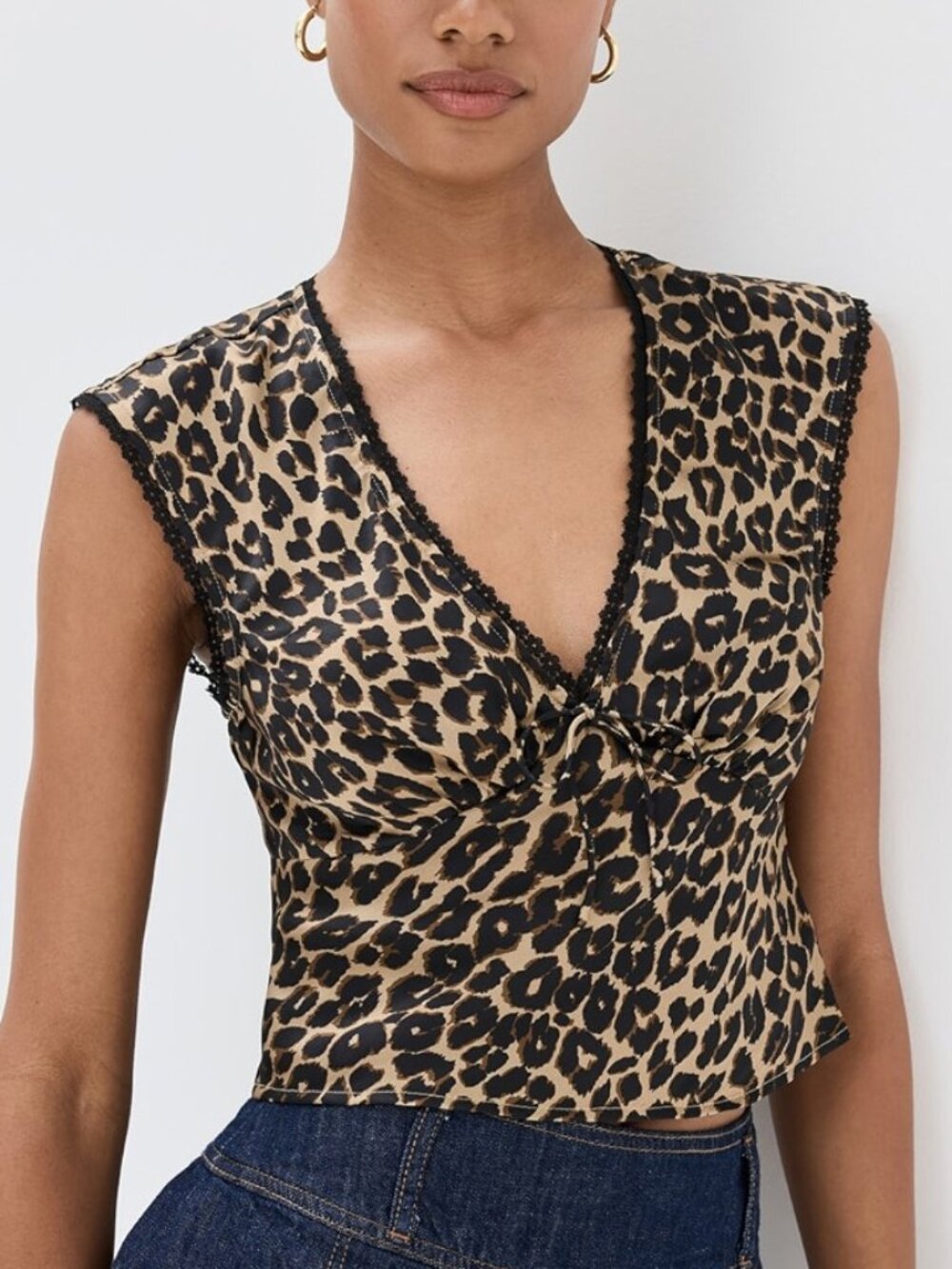 Reformation Leopard Print Cherry Silk Top Size 6 - Picture 2 of 7